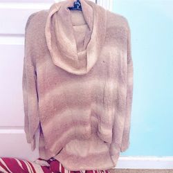 American Eagle Beige / Pink Cowl Turtle Neck Relaxed U-hem Long Sleeve Sweater