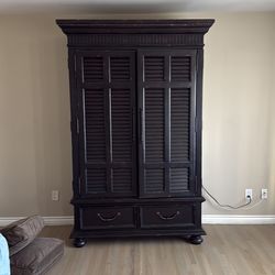 Tv cabinet