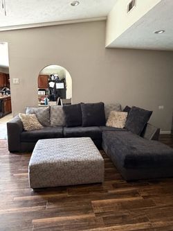 MOVING NEED GONE ASAP L shaped couch with ottoman