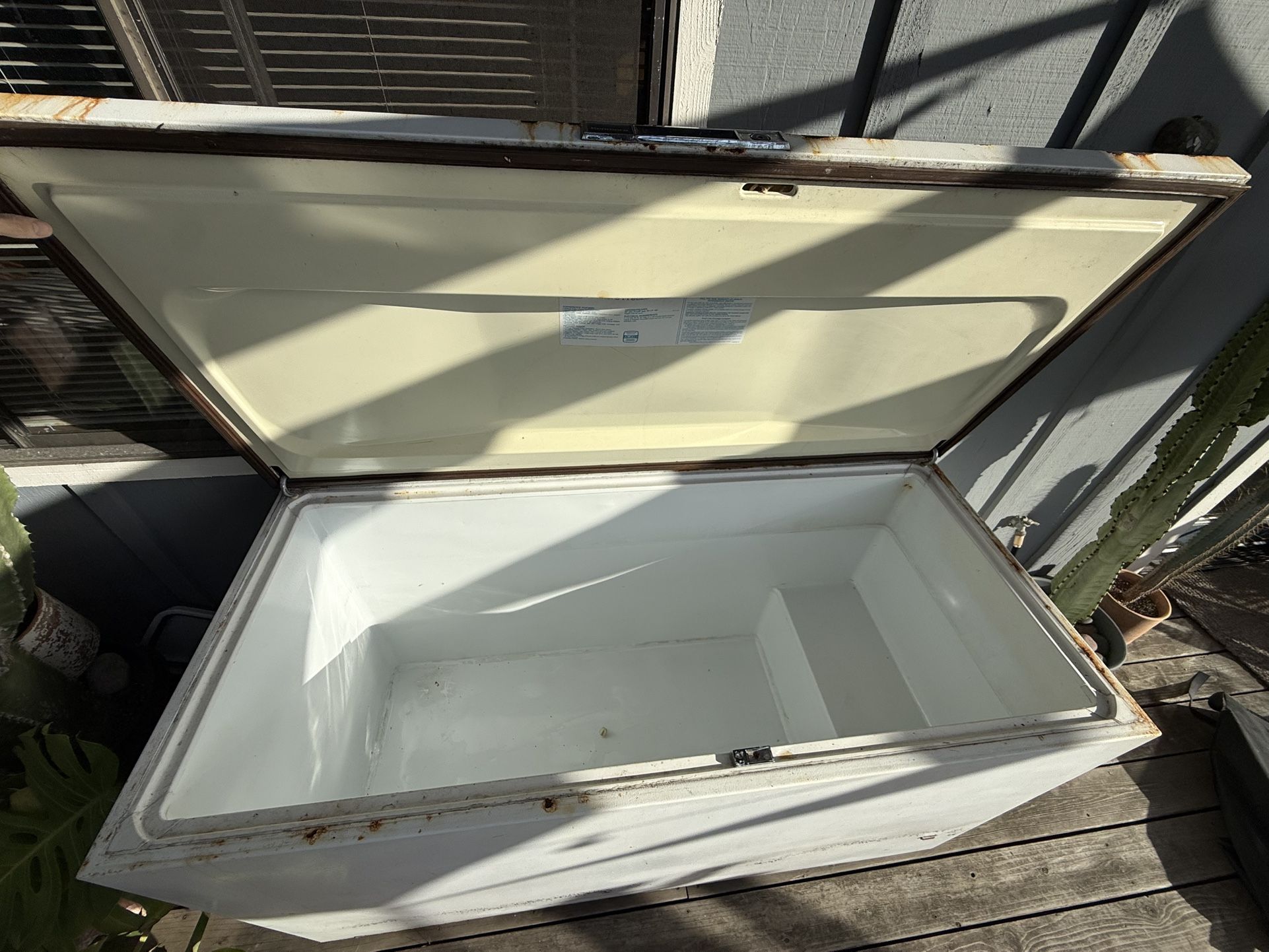 Free Freezer Chest