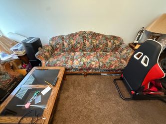 Sofa, love seat, coffee table, 2 end tables, 2 lamps