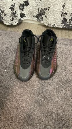 Anthony Edward’s Shoes 