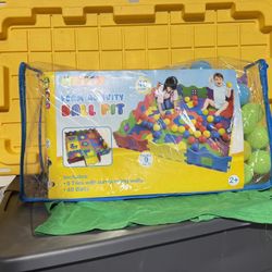 VERDES Foam Square Activity Ball Pit Set Multicolor with 40 Balls & Animal Mats