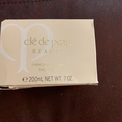 Cle De Peau Body Cream 200ml