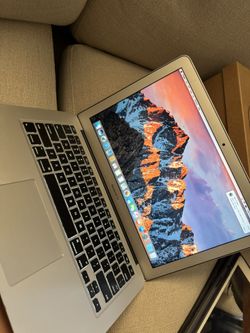 Mac Book