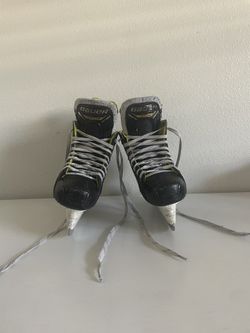 Bauer Supreme M4 Size 4.5 Skates