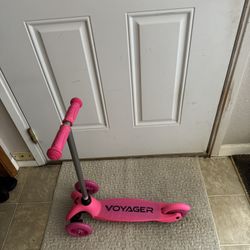 Pink Voyager Scooter. 3 Wheel. 3+ Suggested Age 