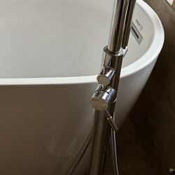 Chrome Tub Filler 