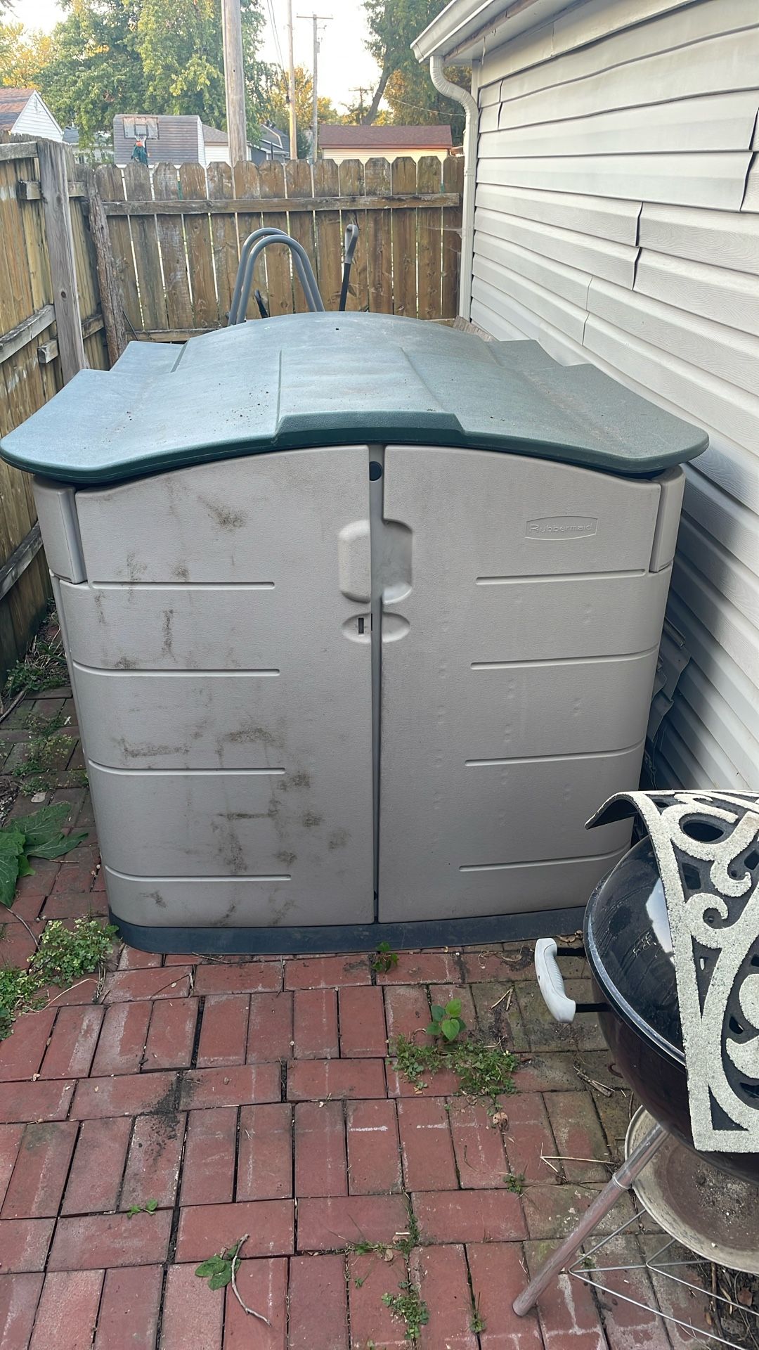 Rubbermaid Shed