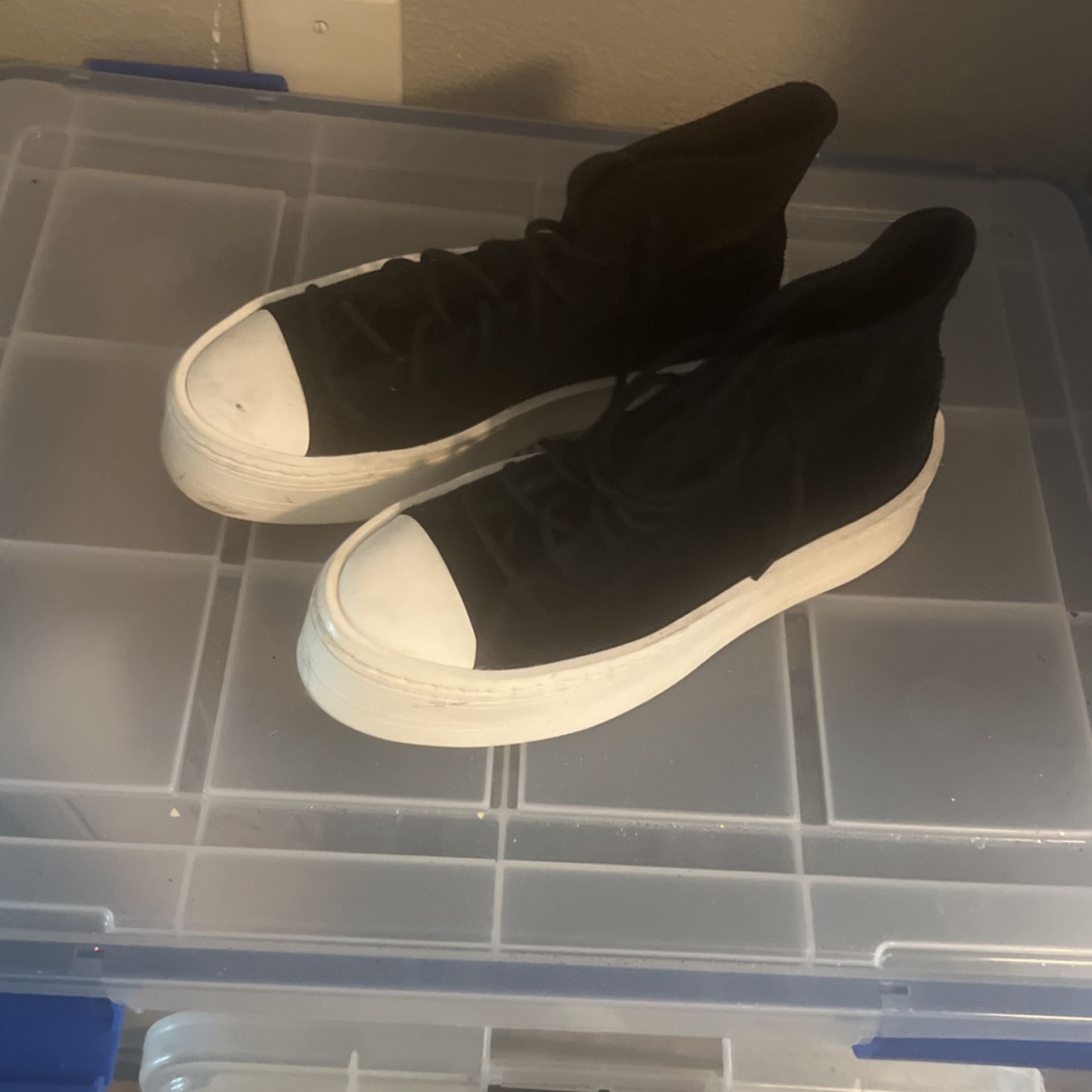 Converse Suede Women’s 7.5