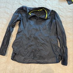 2 Brooks Women’s Running Jacket Large And XL $15 Each 