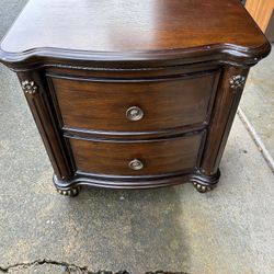 Bedside Table 