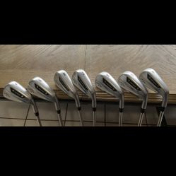 Callaway Golf Apex Pro 24 Iron Set 