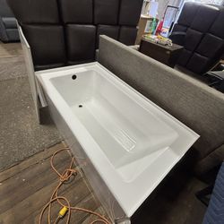 Left Hand Drain acrylic bathtub