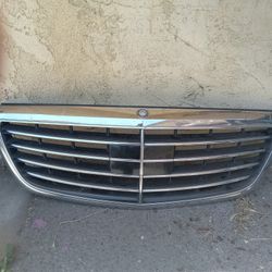 Grill Mercedes