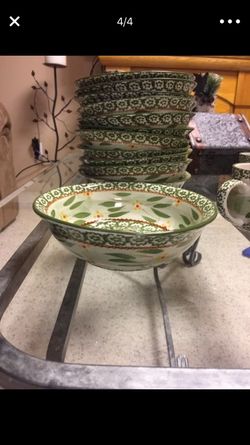 12 Dinner serving set Temptations