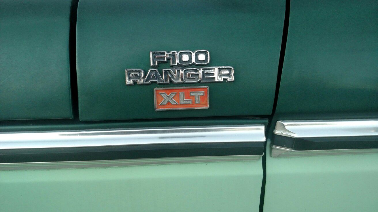 1977 Ford F100 Ranger XLT 400 V8 - Automatic