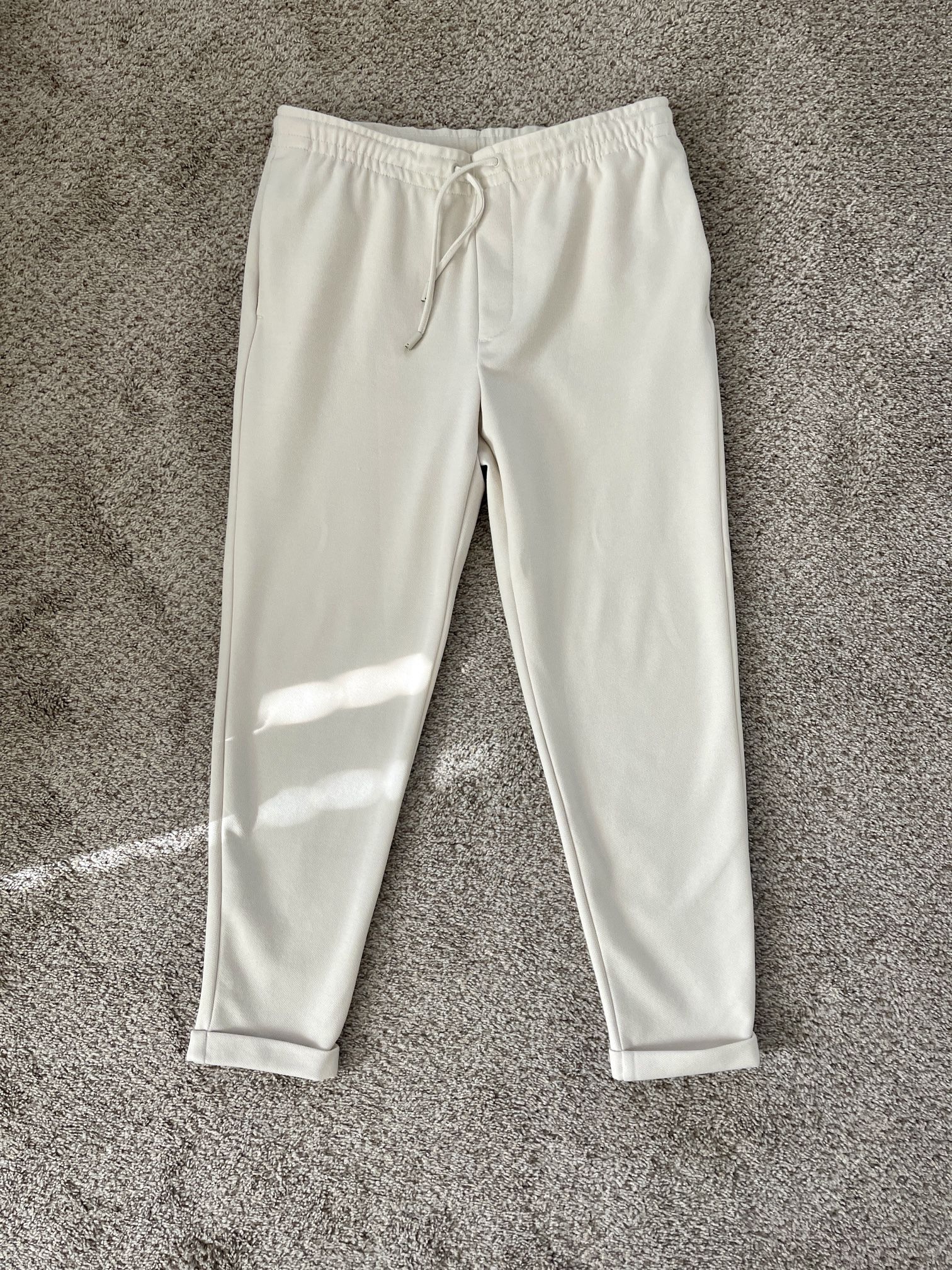 Zara EASY CARE JOGGER WAIST PANTS in cream color- worn 3 times