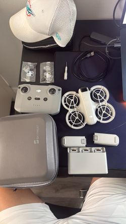 DJI NEO COMBO x3 batteries and controller + Case