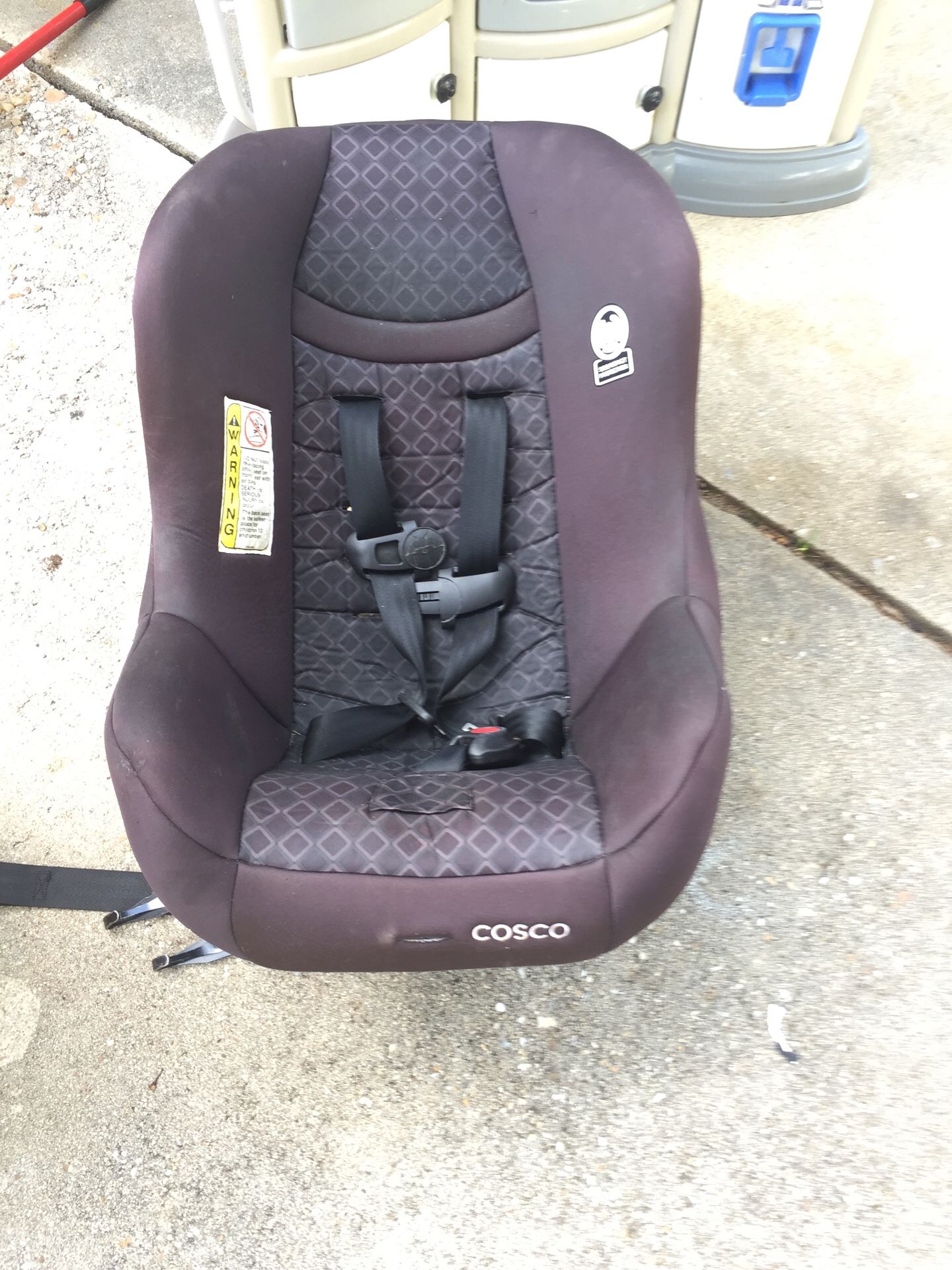 Nice Cosco car seat 5 to 40 lbs expires 2026