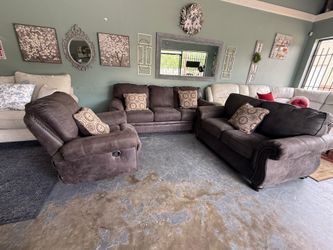 Sofa Set ⚠️ $550