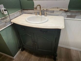 Vanity countertop with faucet