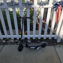 Electric razor scooter,