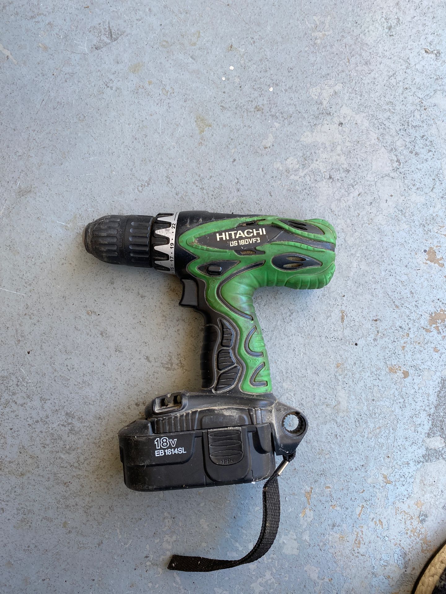 HITACHI DS 18DVF3 18volt cordless power drill variable speeds