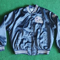 Vintage Chalk Line 90s Dallas Cowboys Bombers Jacket
Men Size XL