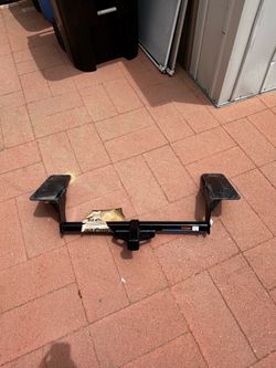 Nissan Altima/Maxima hitch receiver
