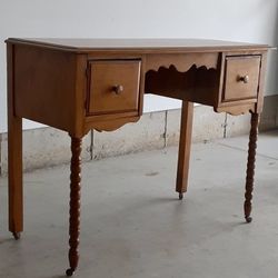 Antique Vanity Table