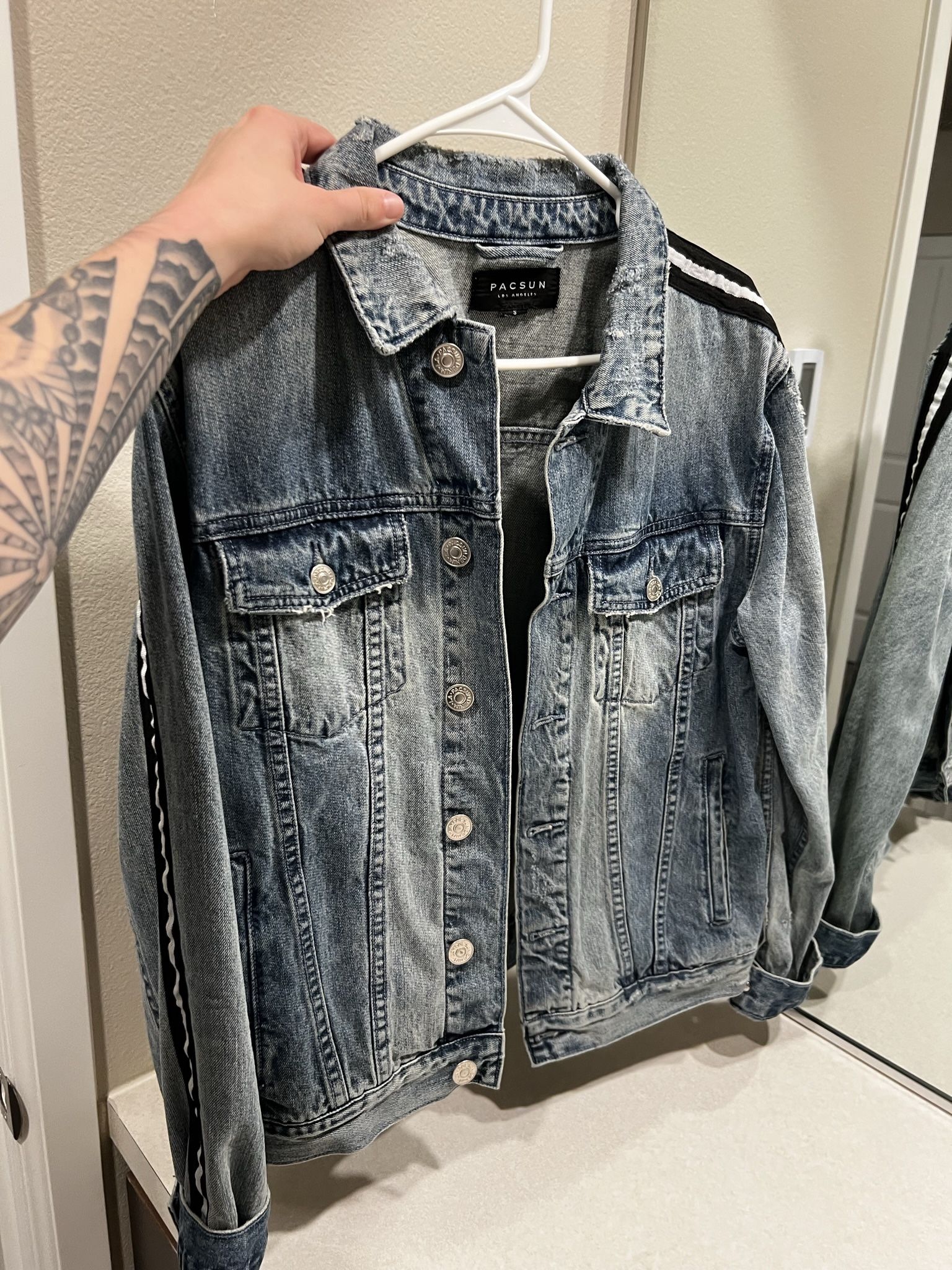 Denim Jacket Men’s Small