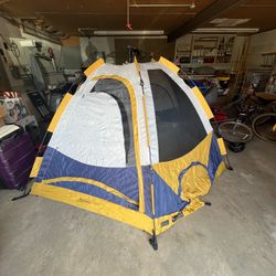 Columbia Pop Up tent
