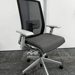 Haworth Very Task Chair 