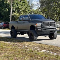 2015 RAM 3500 CREWCAB