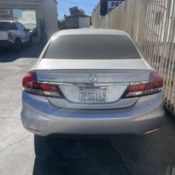 2014 Honda Civic parts car Engine, Trans,Doors,Radiator,Seats etc . all parts available!