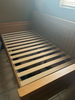 Vicki twin daybed