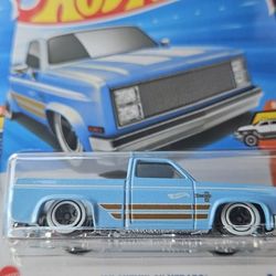 Hotwheels 83 Chevy Silverado 