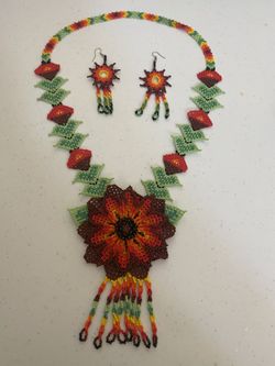 Collar Aretes Y Pulsera 