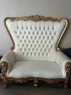 Ornate Gold and White Tufted Throne Chair/Sofa