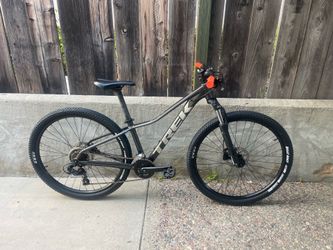 Trek Marlin 4 27.5” Tires