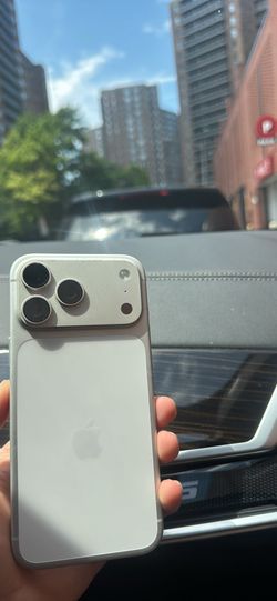 iPhone 17 pro max