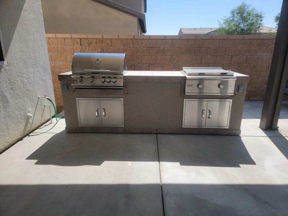 BBQ ISLANDS- Grill and Griddle combo