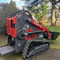 Brand New AGT YSRT14 Mini Skid Steer