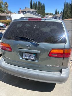 1999 Toyota Sienna