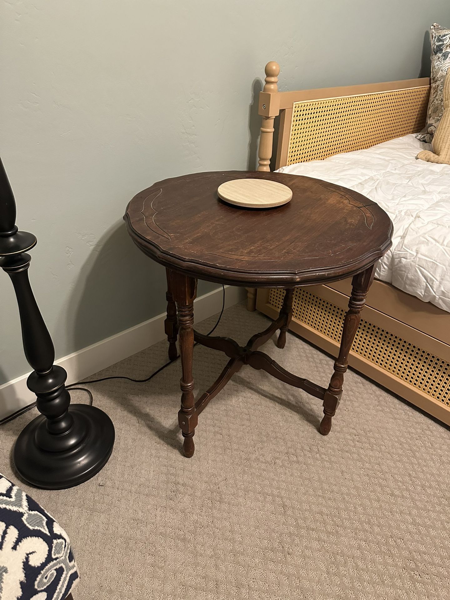 Accent Table