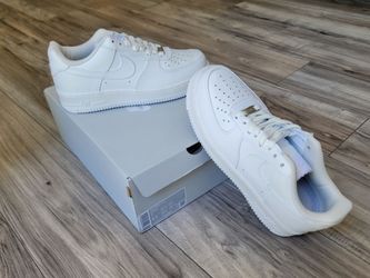 Air force 1s, 7 men