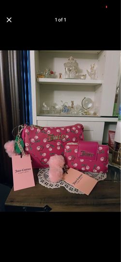 Juicy couture shoulder purse