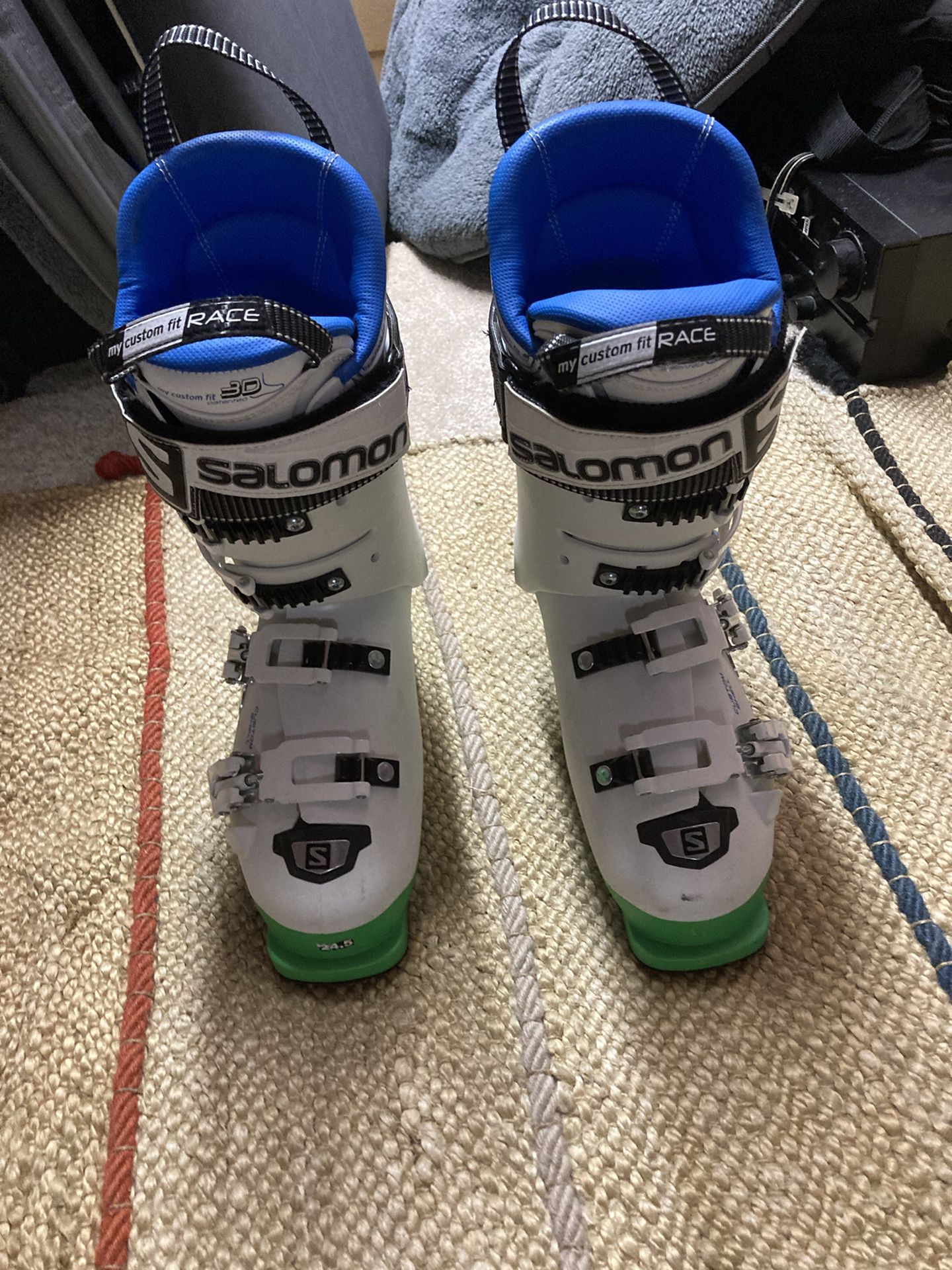 Cool Ski Boots Salomon My Custom Fit 3D 24.5 Msrp $419.95