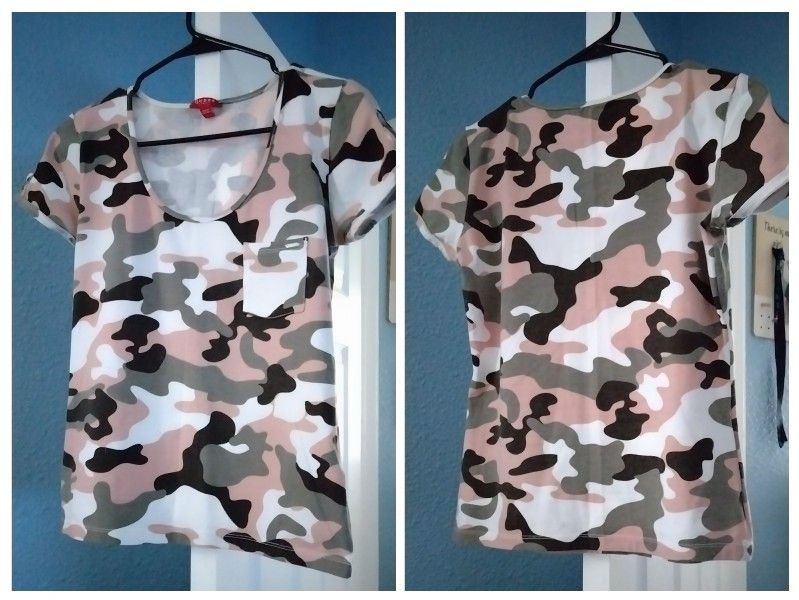 Women's Size Large Shirt